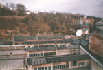 Anfang 1999: Blick aus dem Verwaltungsgebude ber das Fabrikgelnde