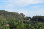 17.08.2020: Pflzerwald - Blick vom Vogelsberg in Dahn zum Hochstein
