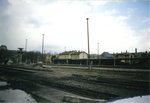 Bf Greiz, Blick von der Ladestrae ber die Gtergleise zum Empfangsgebude