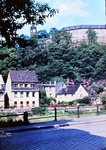 Juli 1963: Blick über den Parkeingang zum Oberen Schloss