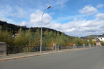 13.10.2024: gleiche Stelle 10 Jahre spter: Brachflche mit Wildwuchs