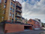 27.10.2024: Der ehemalige Standort des Gebudes wird jetzt auf zwei Etagen als Parkplatz genutzt.