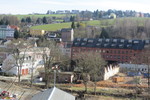 07.04.2015: Der Abriss schreitet voran; Blick vom Fuweg oberhalb der Owaldstrae.