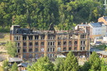 09.08.2015: Blick von der Beethovenstrae auf das ausgebrannte Fabrikgebude