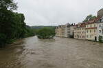 02.06.2013: Blick von der Friedensbrcke flussabwrts