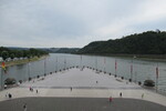 23.07.2023: Rhein - Blick vom Sockel des Kaiser-Wilhelm-Denkmals am Deutschen Eck auf Mosel (links) und Rhein