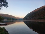 19.07.2025: Mosel - Mosel bei Treis am Morgen, Blick flussaufwrts