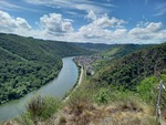 21.07.2025: Mosel - Blick vom Kasteschkopp moselaufwrts auf Klotten