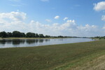 15.08.2022: Elbe unterhalb der Mündung des Gnevsdorfer Vorfluters
