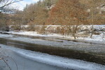 18.12.2022: Vogtland - zugefrorene Weie Elster unterhalb von Berga