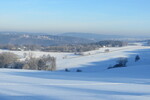 22.01.2017: Vogtland - Blick von der Hhe zwischen Elsterberg und Kleingera in Richtung Greiz und Obergrochlitz