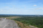 31.05.2020: Nordrhein-Westfalen - Blick von der Halde Haniel in Bottrop in Richtung Nordost; rechts das Kraftwerk in Gelsenkirchen-Scholven