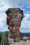16.08.2020: Pflzerwald - Backenzahn an der Burgruine Drachenfels, Ostseite