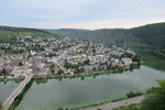 21.08.2020: Mosel - Blick von der Grevenburg bei Trarbach auf Traben