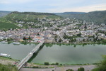 21.08.2020: Mosel - Blick von der Grevenburg bei Trarbach auf Traben