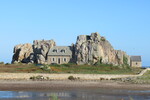 10.08.2026: Bretagne - Haus zwischen den Felsen, Le Site du Gouffre bei Plougrescant