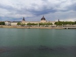 25.07.2026: Sonstiges - Blick über die Rhône auf das Grand Hotel Dieu in Lyon