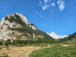 04.08.2026: Pyrenäen - Vallée d'Aspe - Aufstieg zur Cabanes de Ansabère; im Hintergrund die Felsnadeln von Ansabère