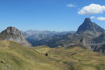 07.08.2026: Pyrenäen - Vallée d'Aspe - Blick vom Weg zwischen Col des Moines und Lac Bersau auf Pic Castérau und Pic Paradis