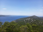17.08.2025: Insel Ugljan - Blick von Sveti Mithovil in Richtung Nord/Nordwest