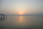 18.08.2023: Totes Meer und Umgebung - Sonnenaufgang ber dem Toten Meer in Ein Bokek