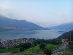 25.06.2026: Veltin, Chiavennatal und Comer See - Blick von der Straße Gera Lario - San Bartolomeo auf den Comer See