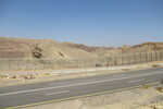 21.08.2023: Israelische Sperranlage an der Grenze zu gypten am Highway 12 nahe Eilat
