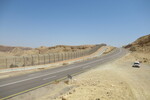 21.08.2023: Israelische Sperranlage an der Grenze zu gypten am Highway 12 nahe Eilat