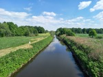 23.05.2026: Blick von der Straßenbrücke Hagenwerder - Radmeritz flussabwärts