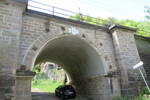 18.05.2023: Grenzmarkierung als Schlussstein der Brcke der Bahnstrecke Bodenbach – Dresden ber den Gelobtbach