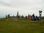 05.08.2009: Auf dem Lauschegipfel (793 m) befand sich bis 1946 eine in beiden Lndern gelegene Baude.